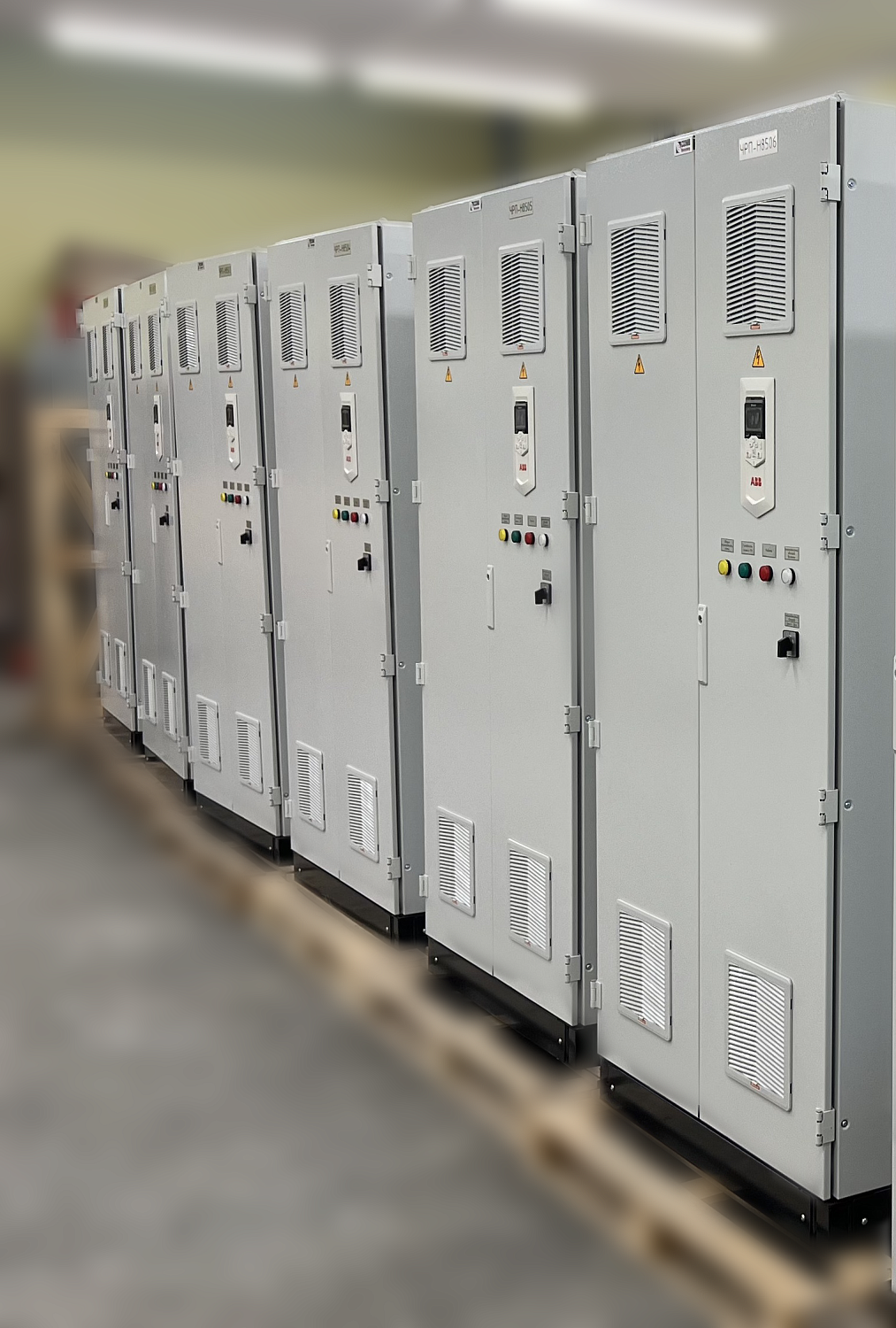 Шкафы управления насосами на базе ПЧ АВВ серий ACS880 и ACS580